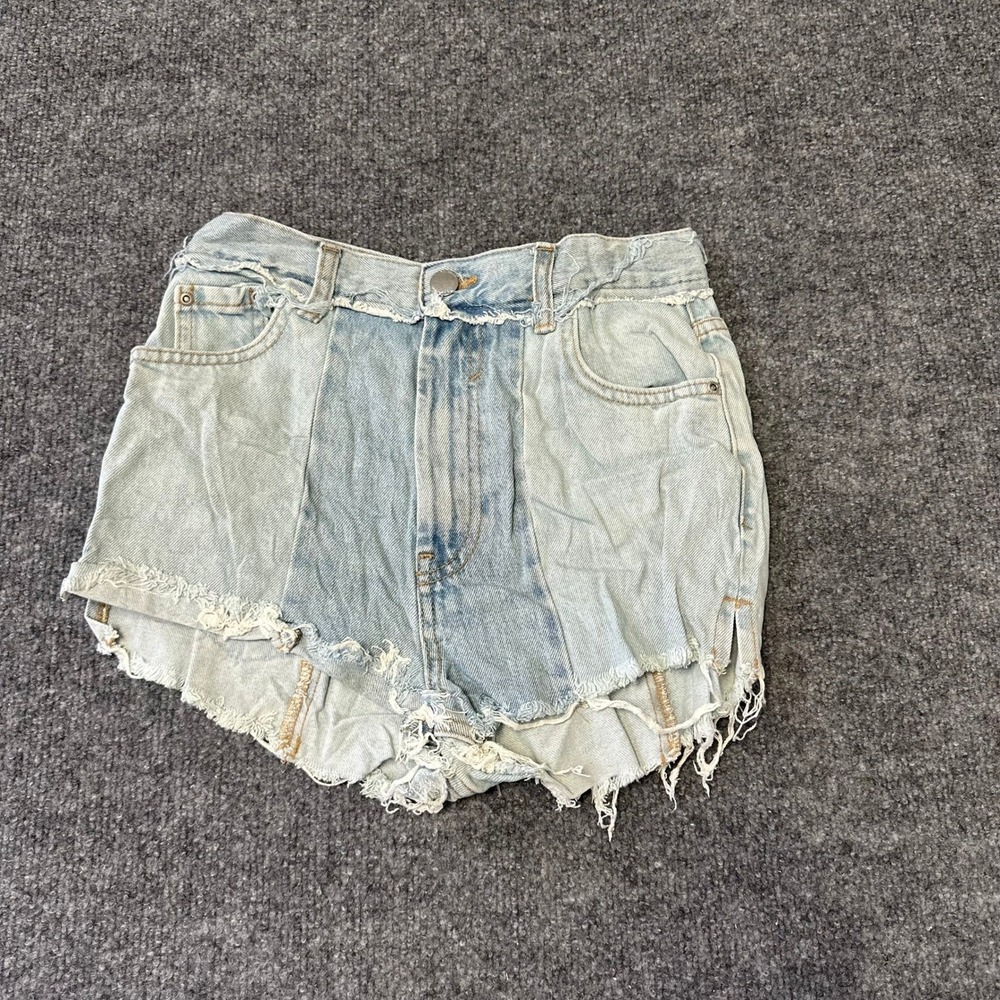 Pull&Bear Denim Shorts Womens Size 0 Blue Patchwork Raw Hem Frayed High Waisted